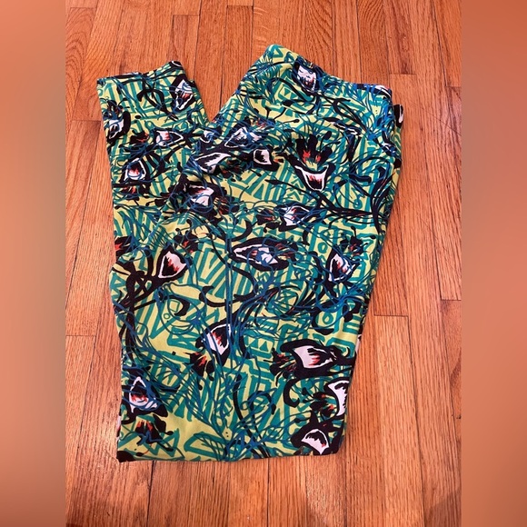 LuLaRoe Women’s TC Multicolor Patterned Leggings - Picture 1 of 2